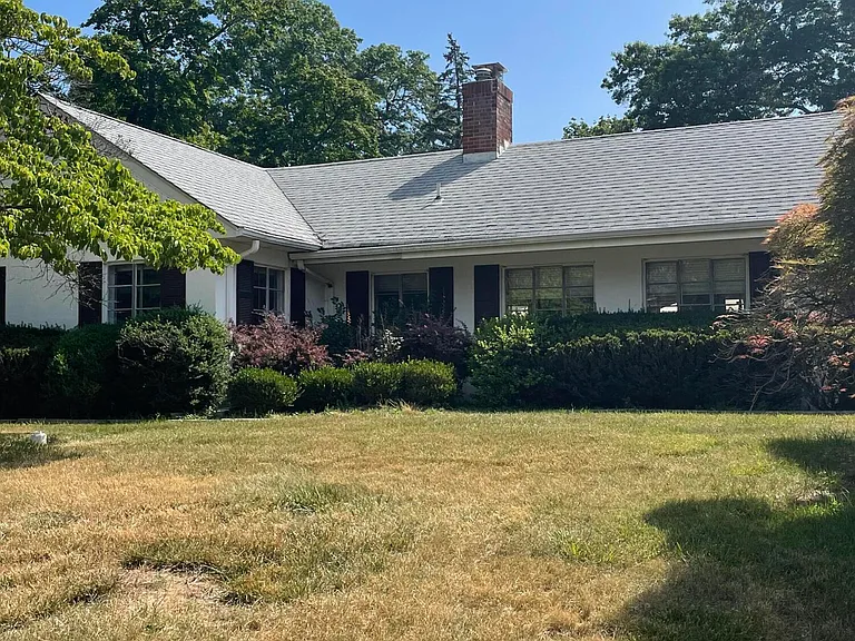 14 Baker Dr — Photo 1