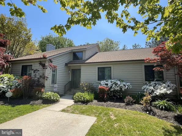 8 Landings Ct, Annapolis, MD 21403