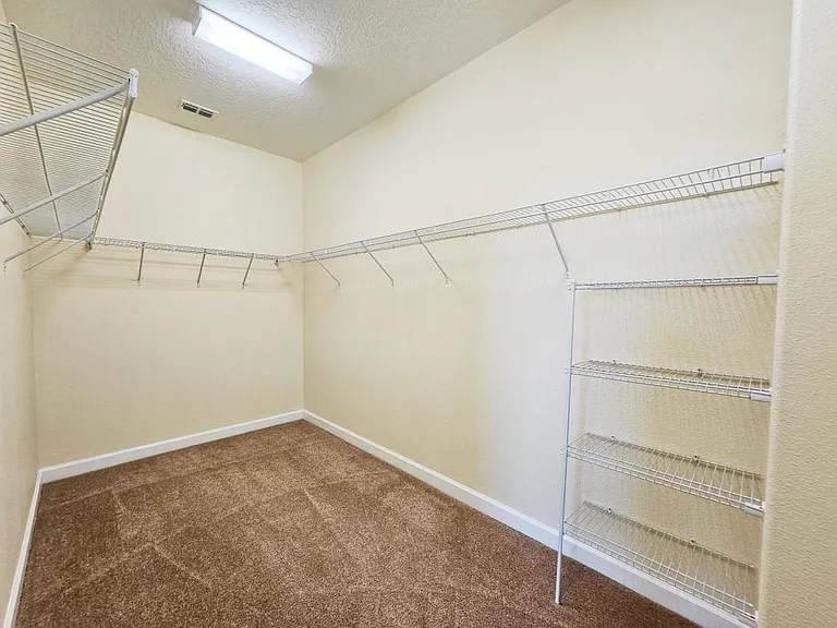 7468 Fairgrove Ave — Photo 18