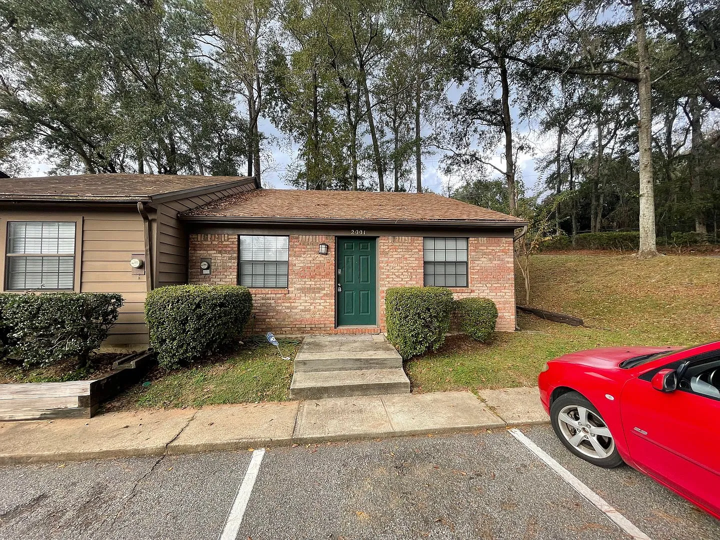Move In Special!! Super Cute 2 Bedroom Townhome! — Photo 1