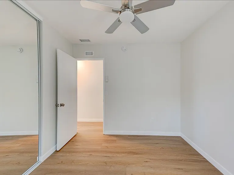 11370 Travis Pl — Photo 16