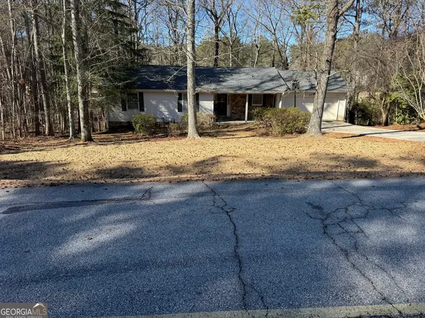 4055 Golfview Dr, Villa Rica, GA 30180