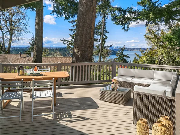 8240 SE 61st St, Mercer Island, WA 98040