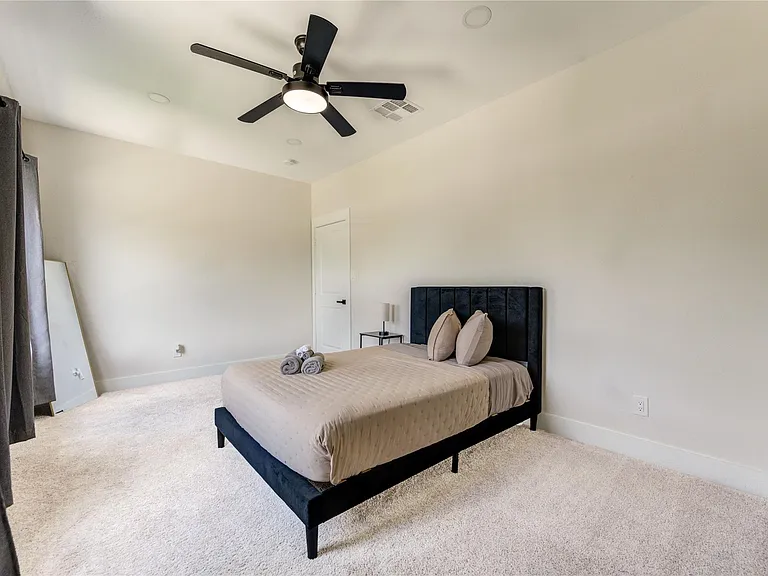 6835 Weston St #A — Photo 25