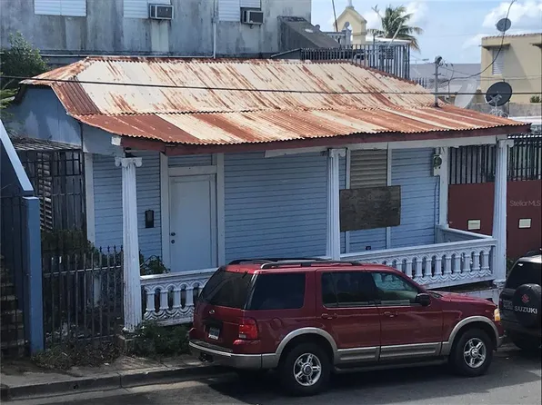 17 Calle Victor Duteil, Vieques, PR 00765