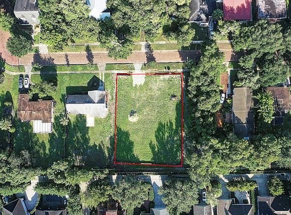 5th image of 1106 Oaks Blvd