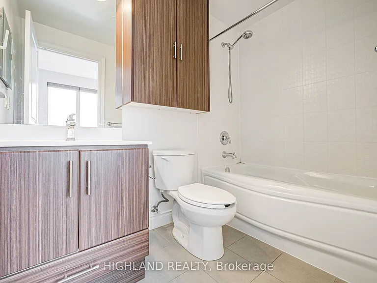 89 S Town Centre Blvd #805 — Photo 22