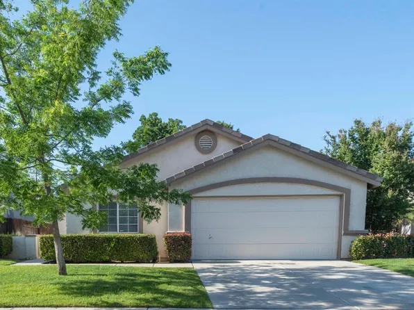 7118 Silver Spray Ave, Bakersfield, CA 93313