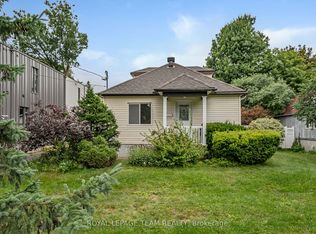 658 Tweedsmuir Ave, Ottawa, ON K1Z 5P6