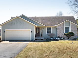 181 Lone Tree Rd, Milford, MI 48380