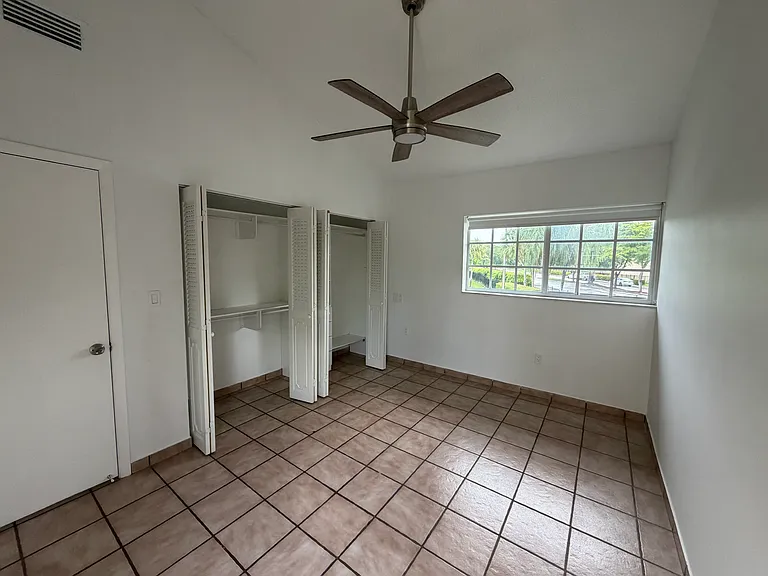 14279 Kendale Lakes Cir — Photo 26