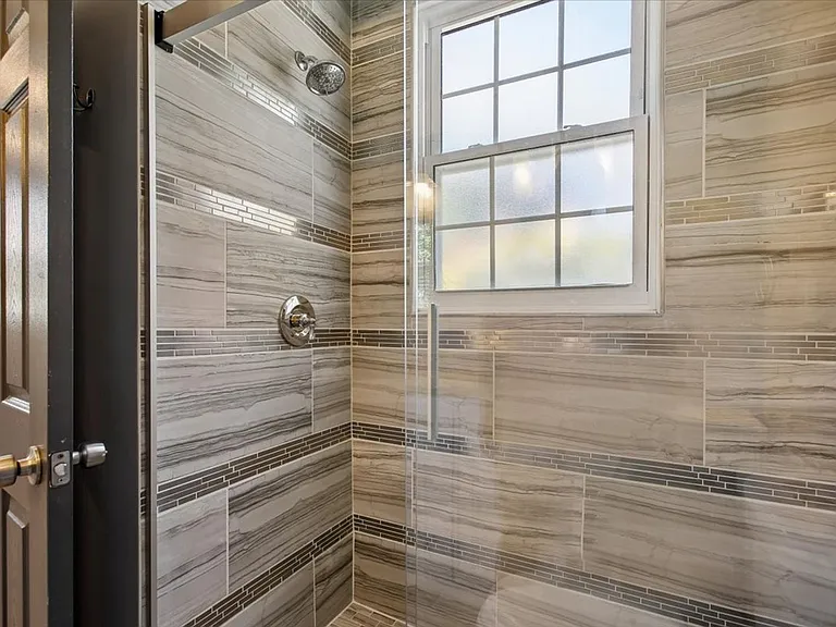 3801 Denfeld Ave — Photo 22