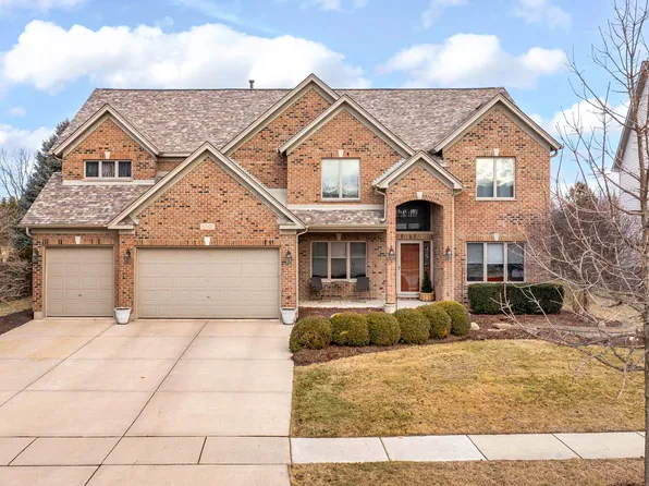 816 Diamond Head Dr E, Shorewood, IL 60404