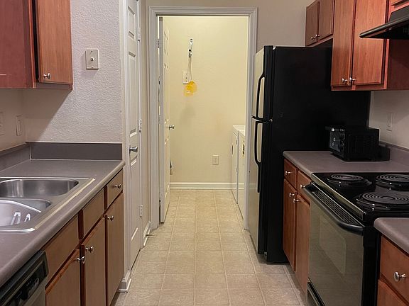 5th image of 500 Vista Lake Dr APT 4