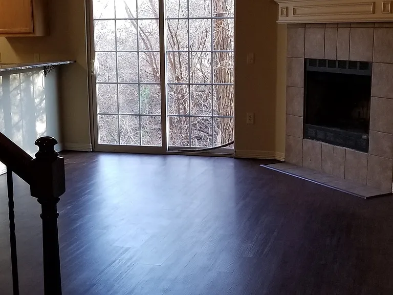 1772 N Chestnut Ave — Photo 3