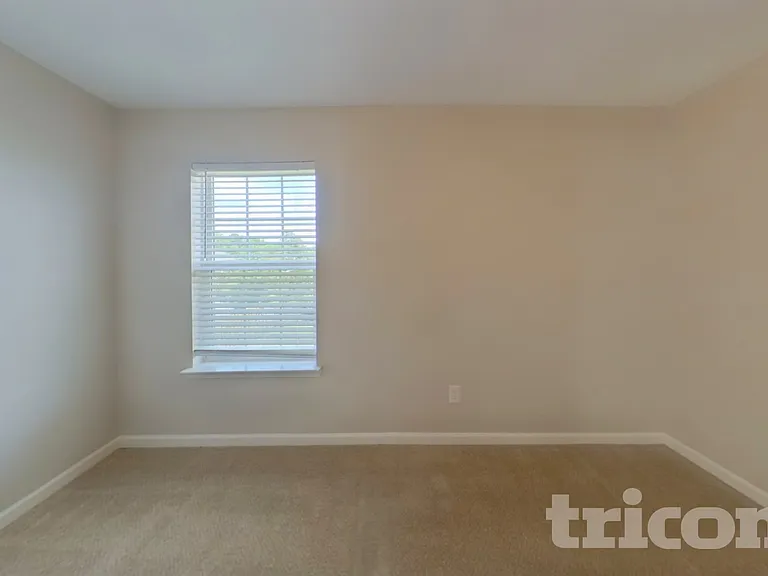430 Grand National Ln — Photo 10