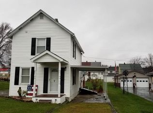 7 4th St, Cairnbrook, PA 15924