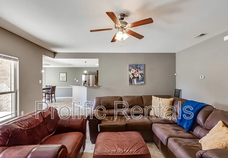 5102 Screaming Eagle Cir — Photo 10