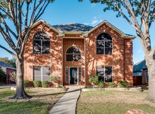 2812 Tophill Ln, Flower Mound, TX 75022