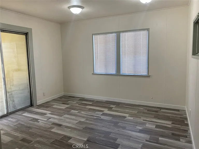 118 E Gardena Blvd — Photo 5