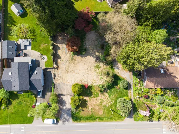 8917 Nash St, Langley, BC V1M 3T1