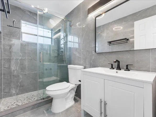 812 NW 55th Ter #812, Miami, FL 33127