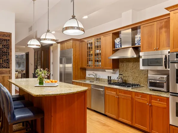 354 Broadway image 7 of 12