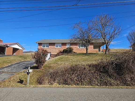 3rd image of 34507 Fleet Rd