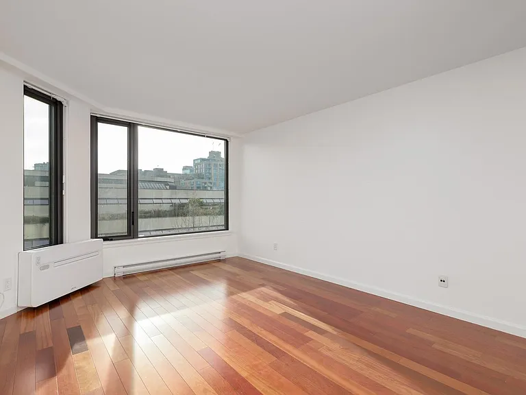 2201 Pine St #604 — Photo 9