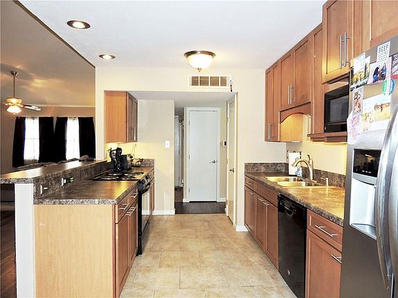 5th image of 4525 Hale St