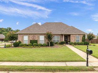 100 Sumter Dr, Canton, MS 39046