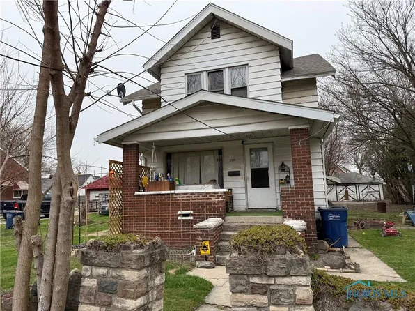 2353 Woodford St, Toledo, OH 43605