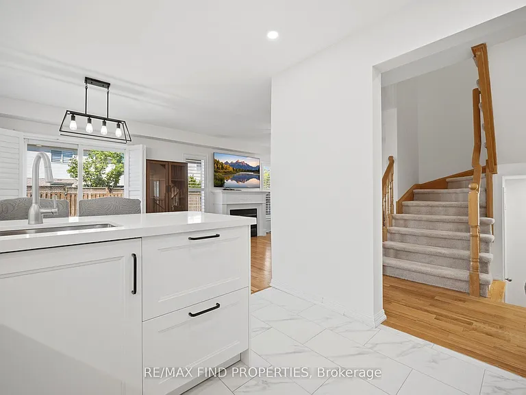 75 Harris Blvd — Photo 12