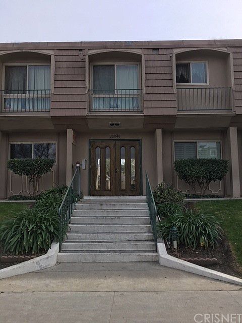 1st image of 22040 Calvert St APT 6