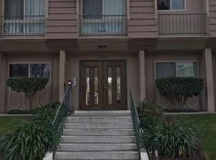 22040 Calvert St APT 6, Woodland Hills, CA 91367