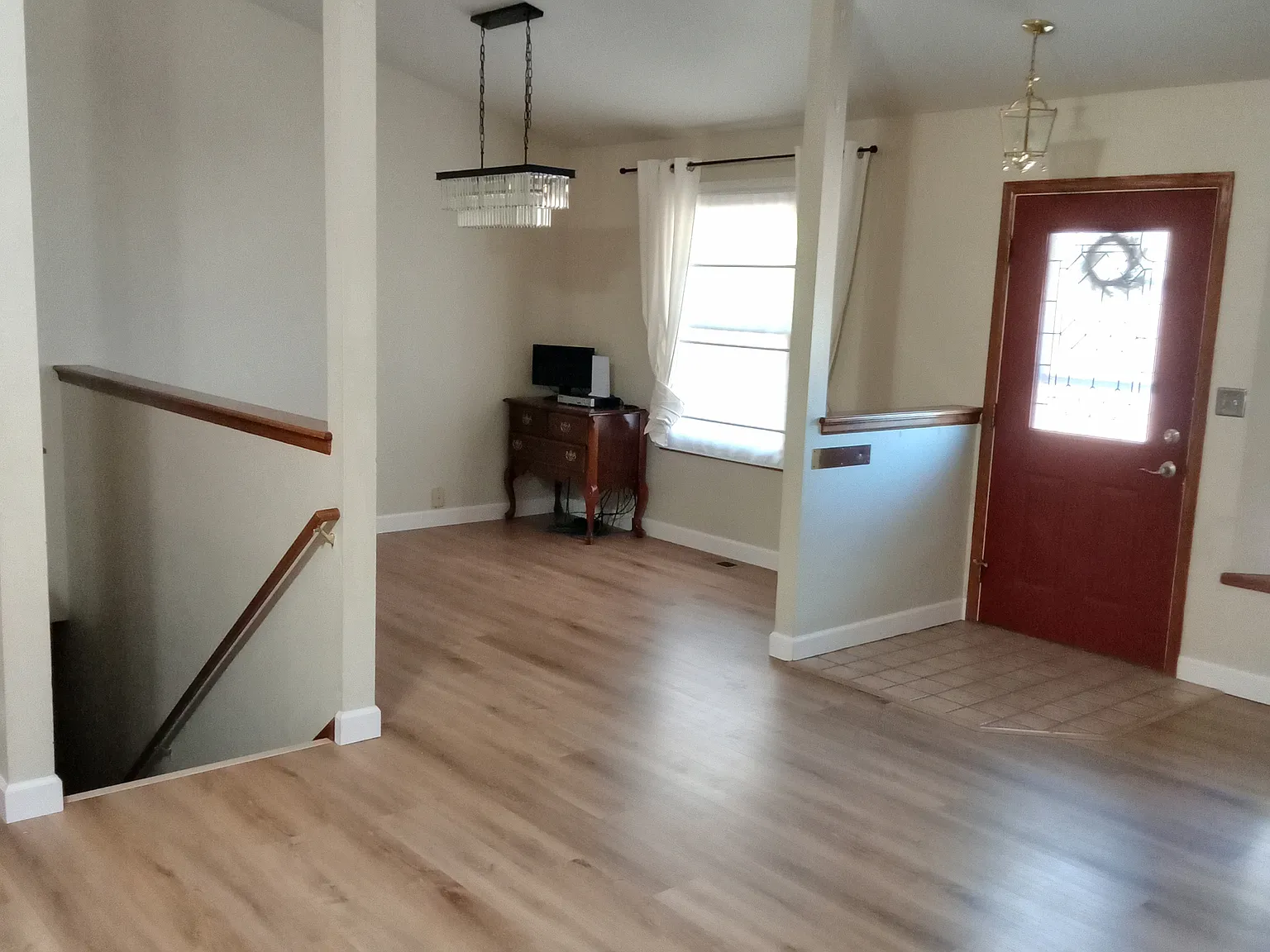 4 bed, 1723 sqft, $3,000 — Photo 2