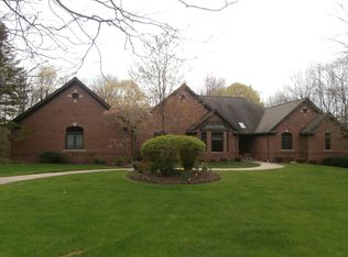 3693 Volkman Rd, Erie, PA 16506