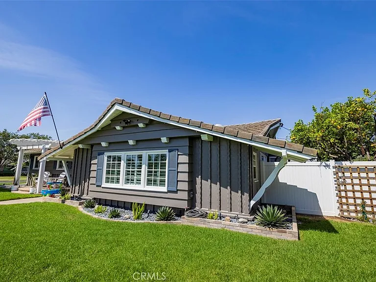 13591 Flint Dr — Photo 9