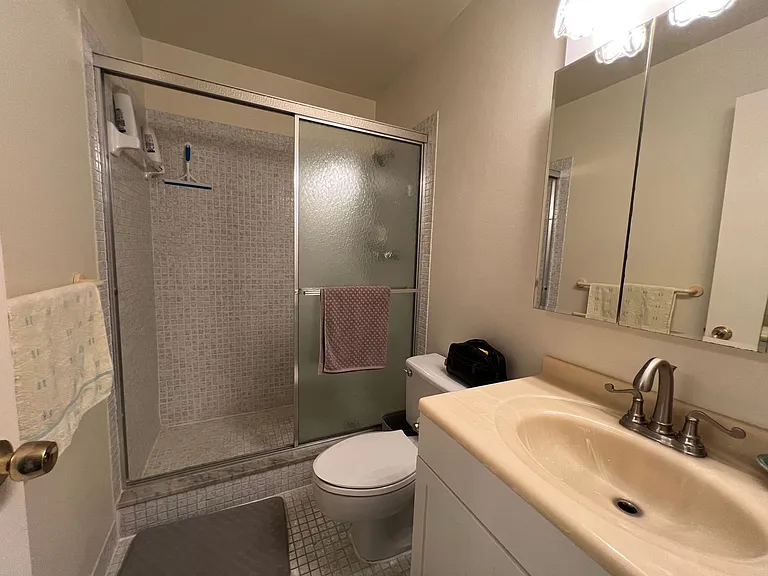 1172 Commodore Ct #203 — Photo 15