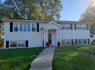109 58th Pl, Clarendon Hills, IL 60514