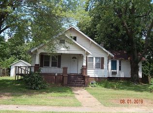529 W Maple St, Marshfield, MO 65706