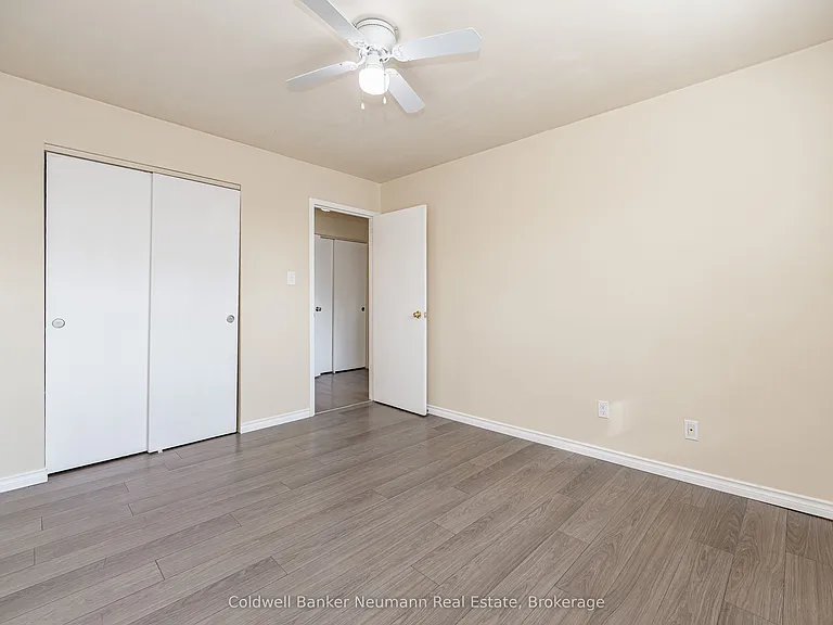 10 Glenbrook Dr — Photo 14