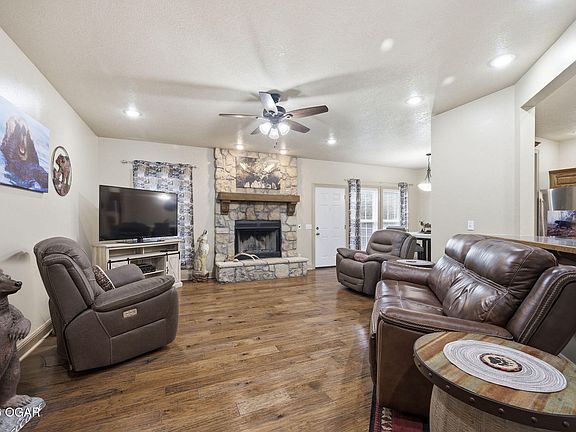 2nd image of 5296 Greenwich Ln