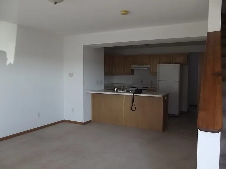 827 Kaestner Dr — Photo 1