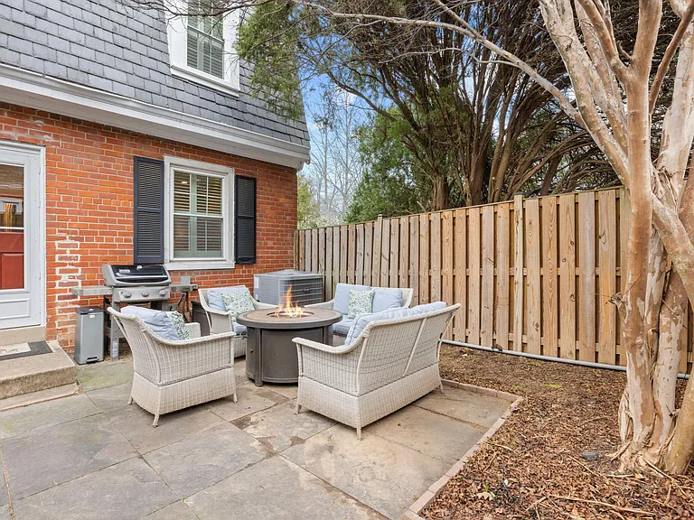 3203 S Stafford St — Photo 47