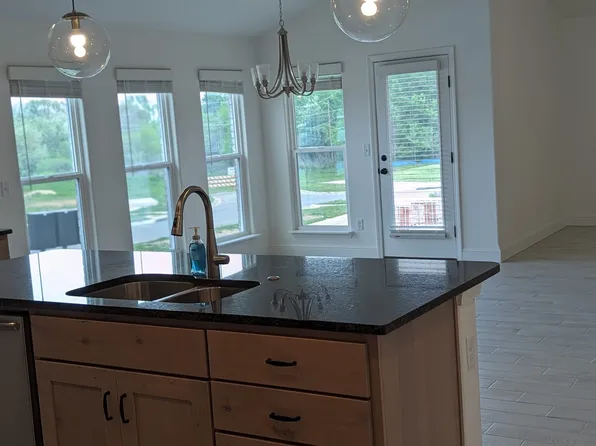 1401 Ari Ave, Centerton, AR 72719