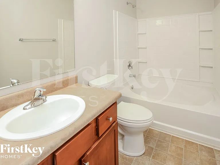 8119 Rambling Rd — Photo 11