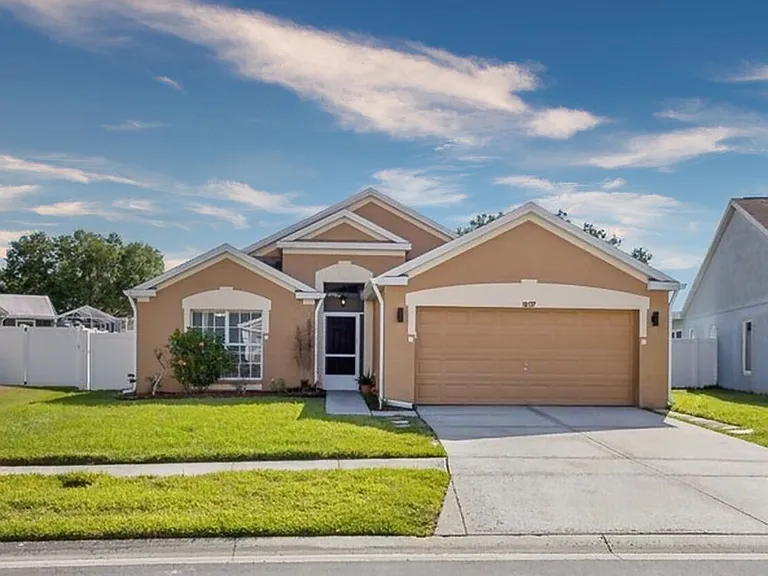 18137 Leafwood Cir — Photo 2