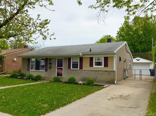 8210 Liberty Blvd, Westland, MI 48185