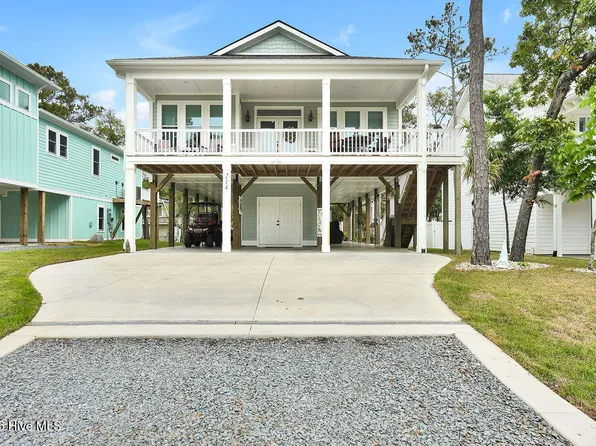 214 NE 37th Street, Oak Island, NC 28465
